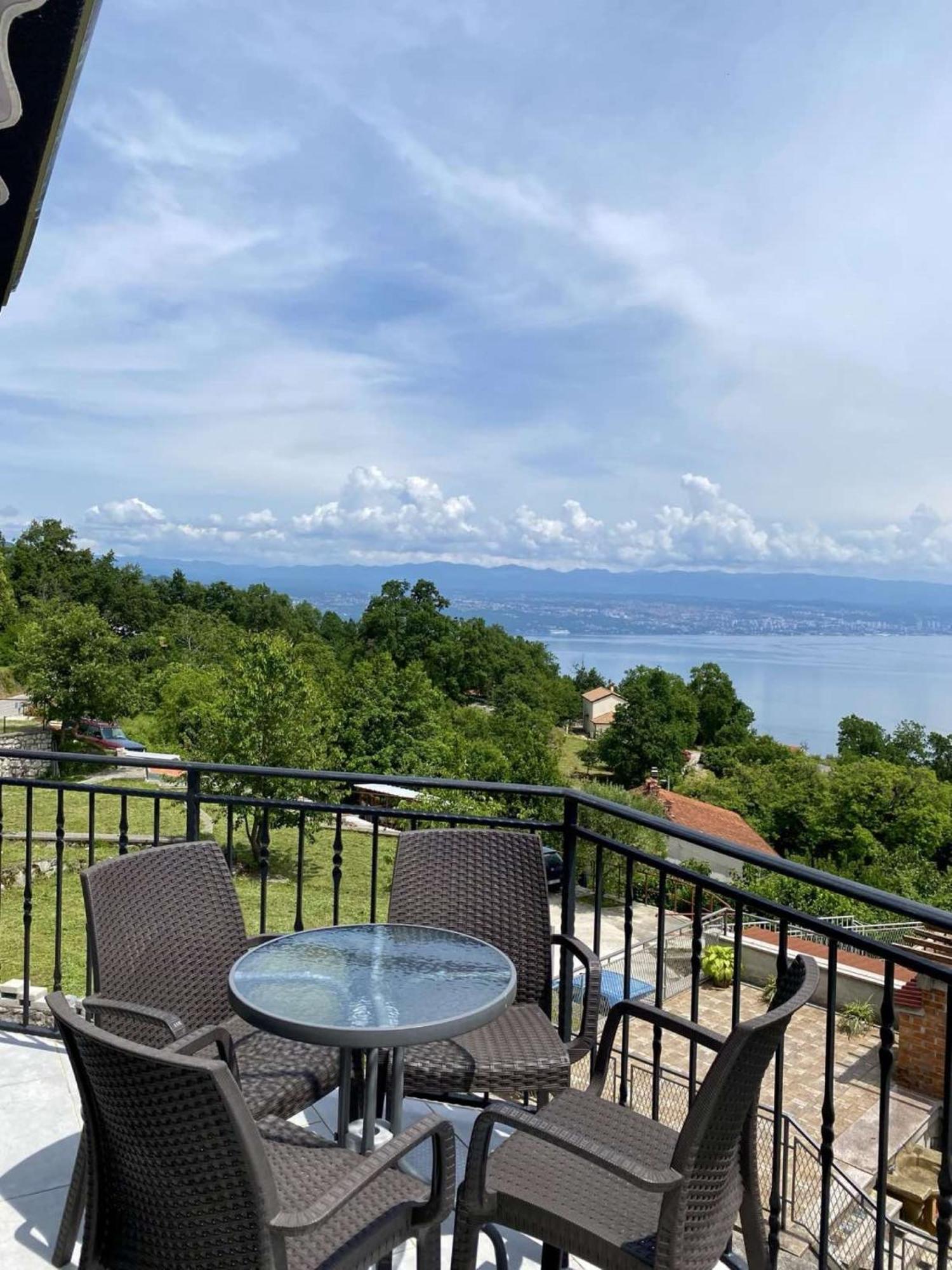 Apartments Ema Lovran Δωμάτιο φωτογραφία