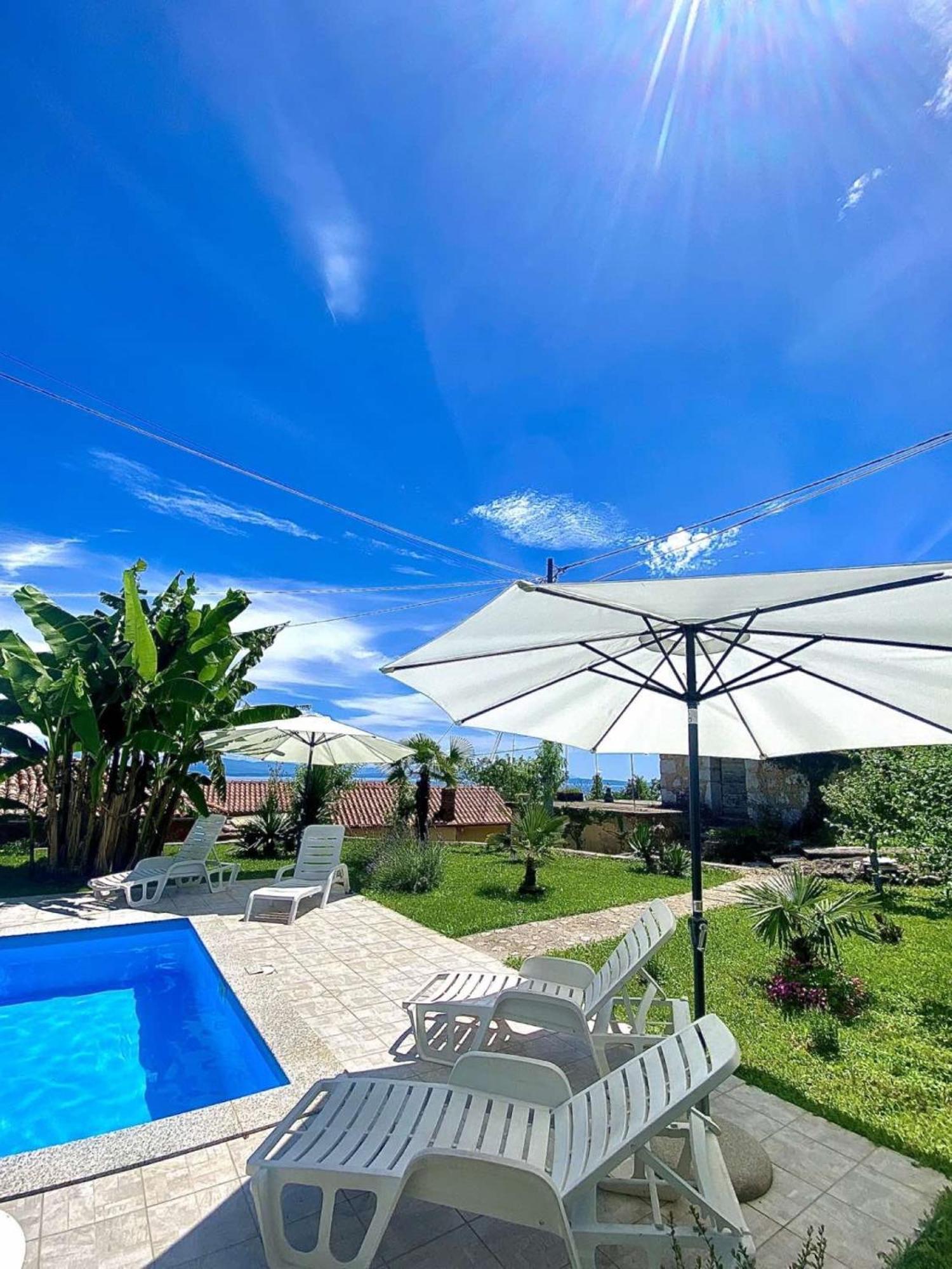 Apartments Ema Lovran Εξωτερικό φωτογραφία