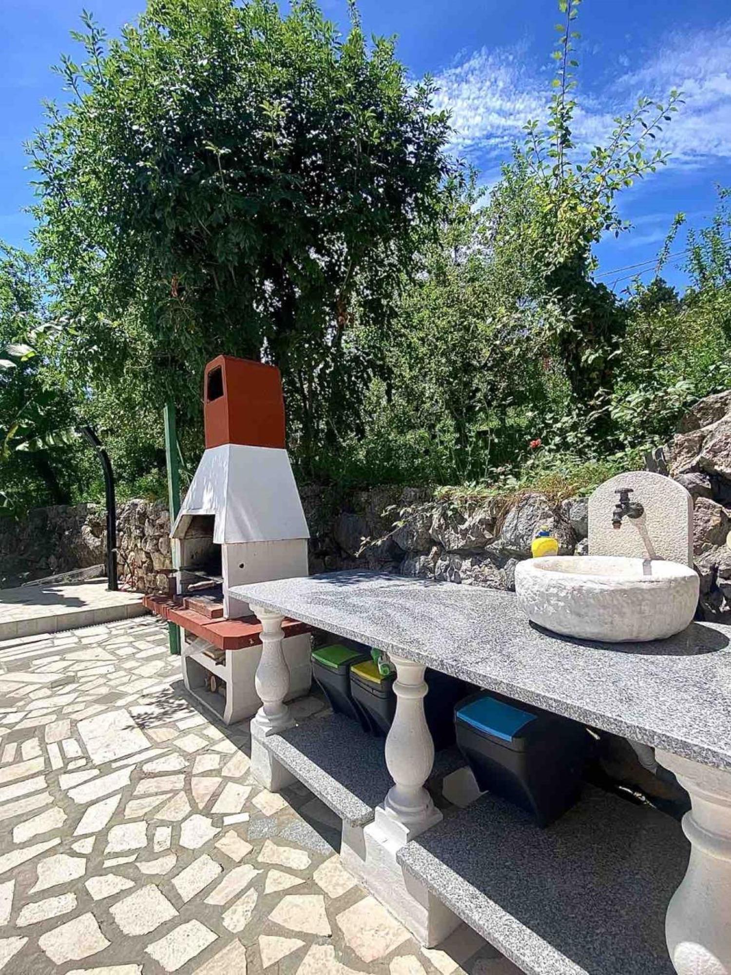 Apartments Ema Lovran Εξωτερικό φωτογραφία