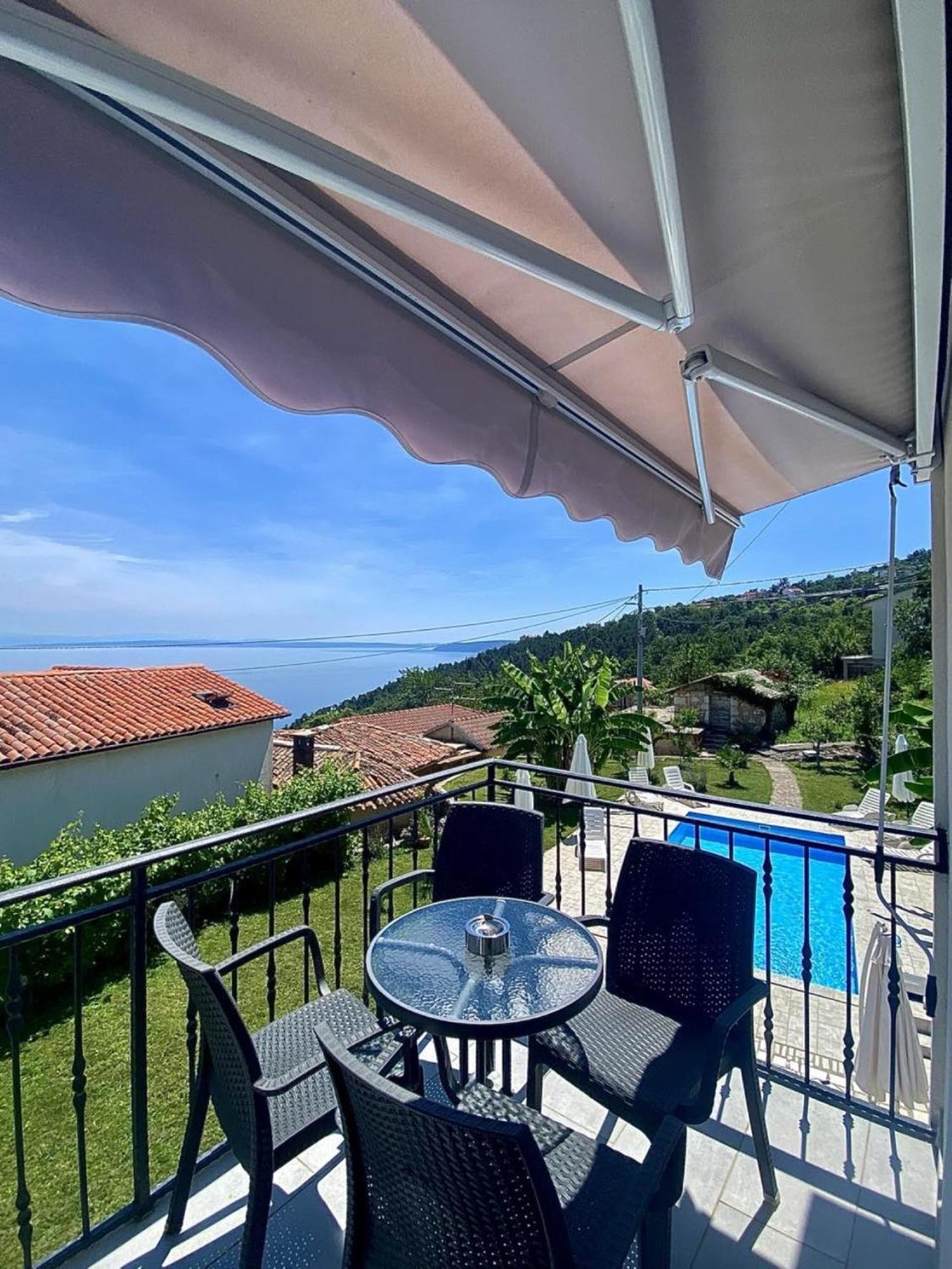 Apartments Ema Lovran Εξωτερικό φωτογραφία